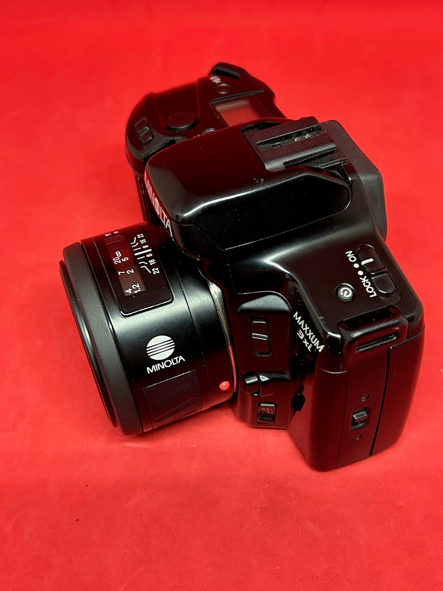 Minolta 3xi 35mm Film Camera with 50mm F/1.7 Lens – Lincoln Camera