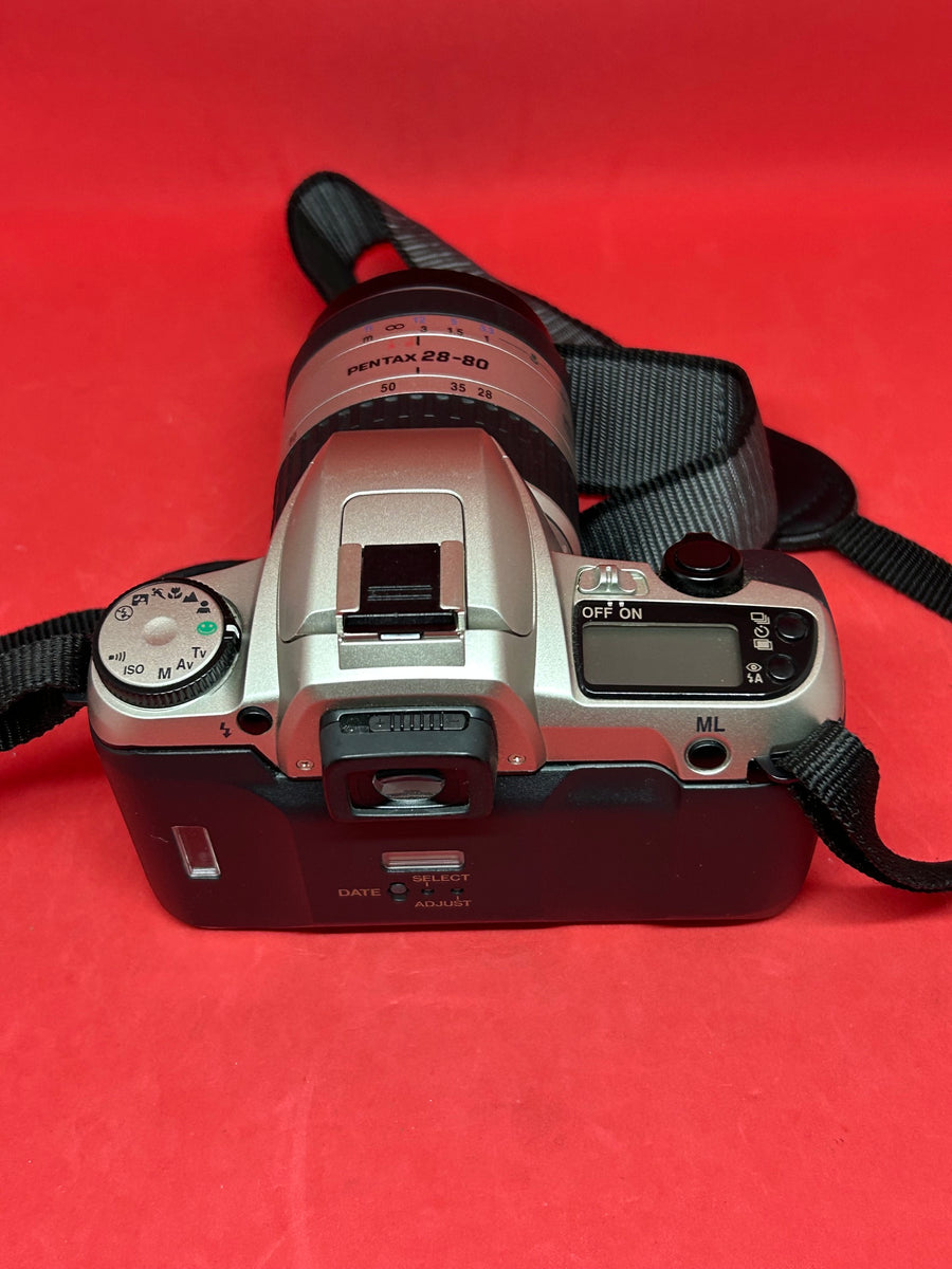 Pentax ZX-30 35mm SLR Film Camera SMC Pentax-FA 28-80mm Lens