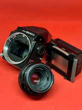 Cargar imagen en el visor de la galería, Bronica ETRS With Prism Finder / ZENZANON MC 75mm f/2.8 / 220 Back