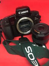 Load image into Gallery viewer, Canon Elan 35mm Film Camera with Canon 35-80mm Zoom Lens