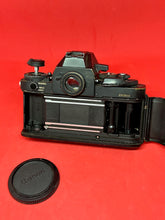 Laden Sie das Bild in den Galerie-Viewer, Canon F1n AE Body Only AS IS PARTS