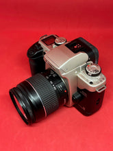 Load image into Gallery viewer, Canon EOS Elan II E With 28-80mm f/4.0-5.6 Auto Focus Lens