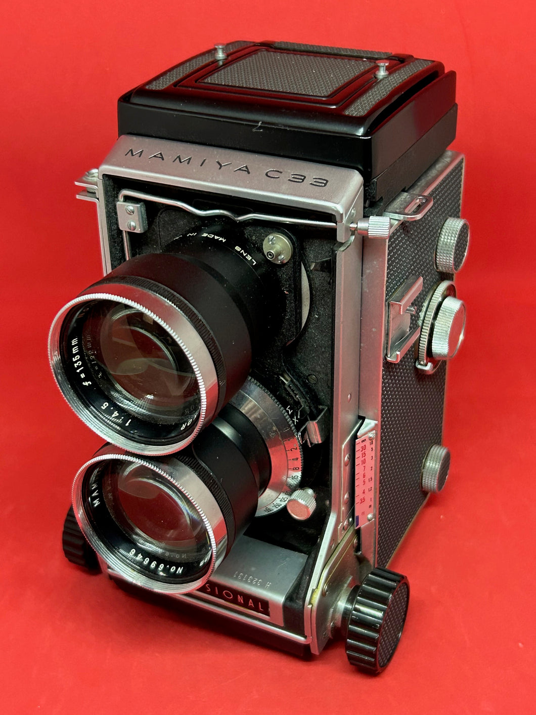 Mamiya C33 with 135mm f/4.5 lens AS IS PARTS ONLY – Lincoln Camera