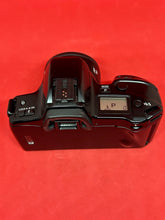 Load image into Gallery viewer, Minolta 3xi 35mm Film Camera with 50mm F/1.7 Lens