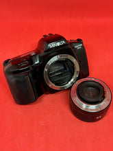 Load image into Gallery viewer, Minolta 3xi 35mm Film Camera with 50mm F/1.7 Lens
