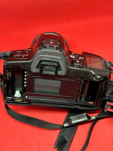 Load image into Gallery viewer, Minolta 400si 35m Film Camera with Tamron 28-200mm Zoom Lens