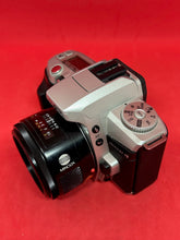 Load image into Gallery viewer, Minolta Maxxum 4 with 500mm f/1.7 Lens