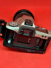 将图片加载到图库查看器，Minolta Maxxum 5 Date w/AF 28-100mm f/3.5-5.6D lens ~ 35mm Film Camera