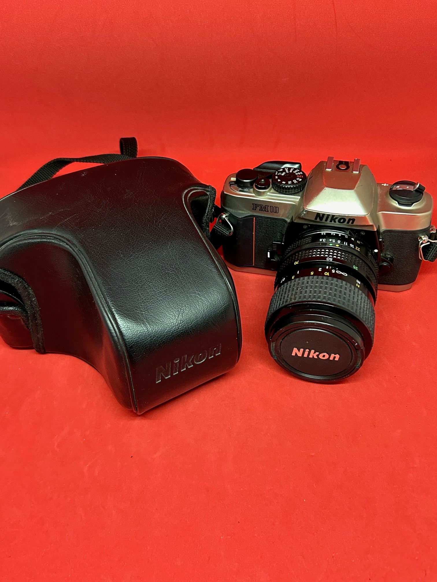 ☆NIKONニコン FM10 レンズ付 zoom-nikkor 35-70mm F3.5-4.8◇113 ☆