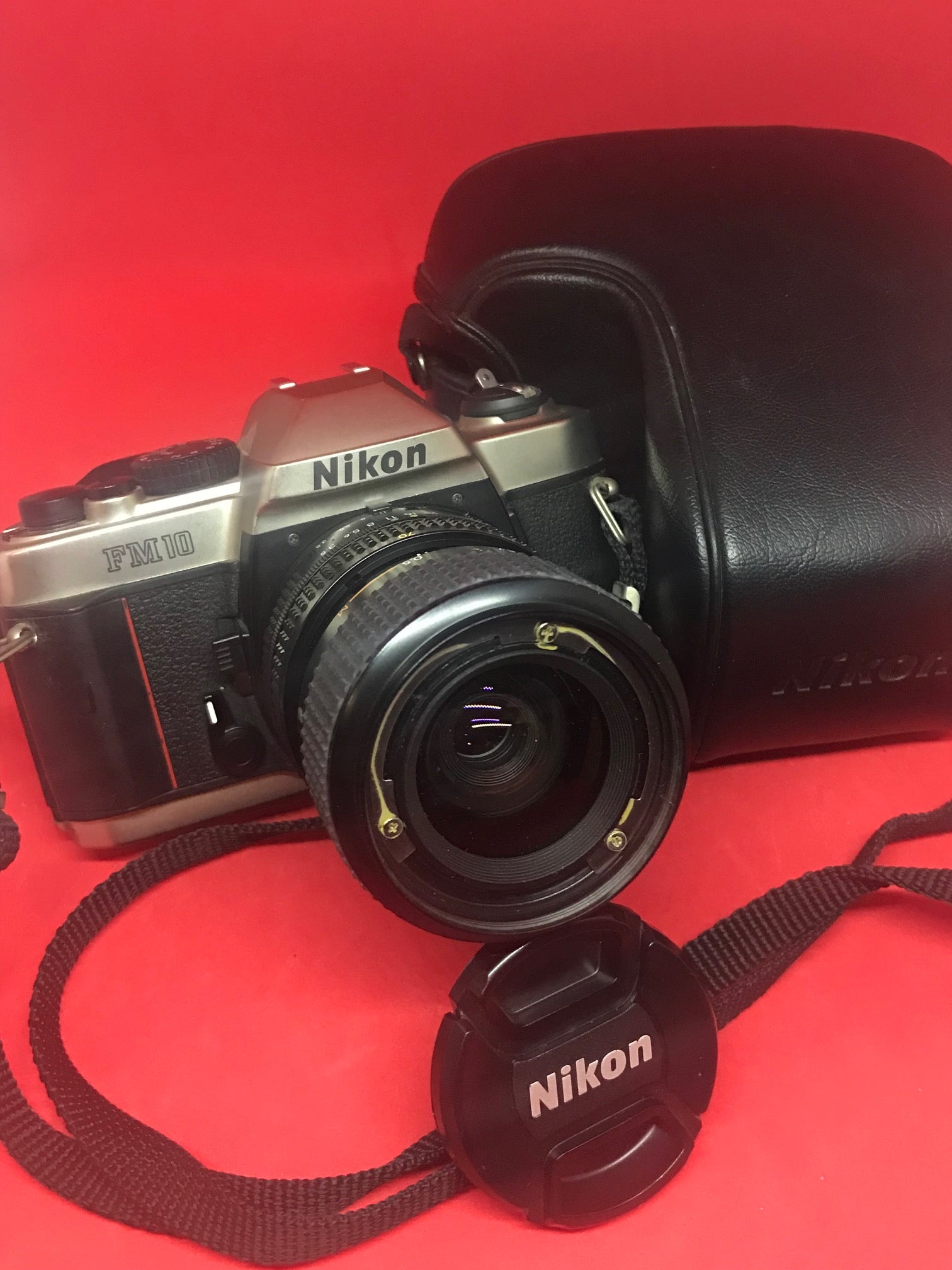 Nikon FM10 Outfit with Nikkor 35-70mm Zoom Lens - Main Image