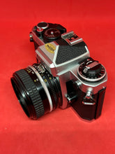 将图片加载到图库查看器，Nikon FE2 Chrome Body With 50mm f/1.8 Lens