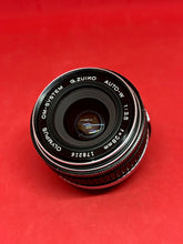 将图片加载到图库查看器，Olympus Zuiko 28mm f/3.5 Manual Focus Lens