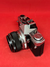 将图片加载到图库查看器，Olympus OM 2n with 50mm f/1.4 Lens