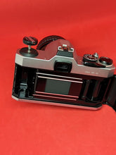 Load image into Gallery viewer, Pentax K1000 with Takumar 28-80mm Zoom Lens