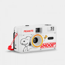 Load image into Gallery viewer, Retrospekt Peanuts Snoopy 35mm Film Camera