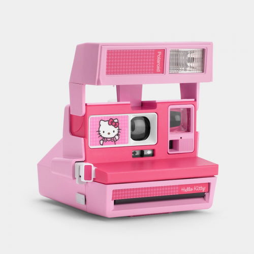 Retrospekt Polaroid 600 Hello Kitty Perfectly Pink Instant Film Camera