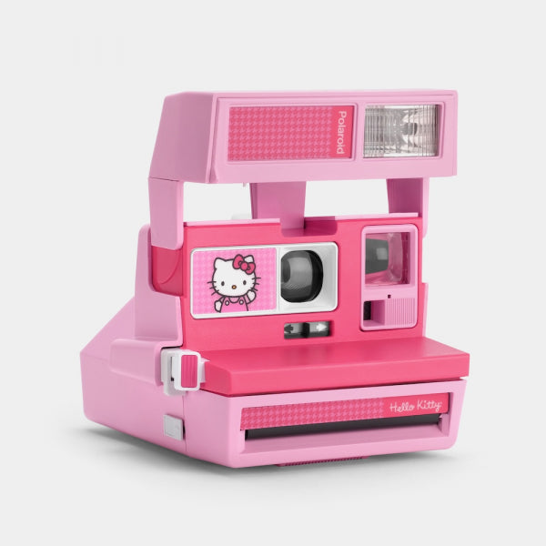 Retrospekt Polaroid 600 Hello Kitty Perfectly Pink Instant Film Camera