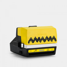 将图片加载到图库查看器，Retrospekt Polaroid 600 Peanuts Charlie Brown Instant Film Camera