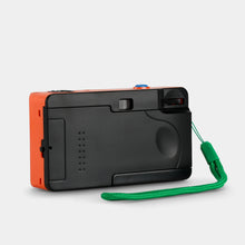 将图片加载到图库查看器，Retrospekt Richard Scarry 35mm Film Camera