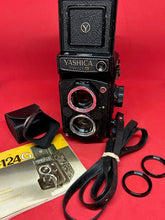 画像をギャラリービューアに読み込む, Yashica Mat-124G  Medium Format TLR Camera