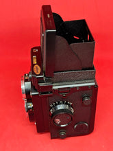 Load image into Gallery viewer, Yashica Mat 124G Medium Format TLR Camera