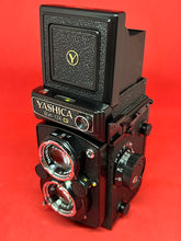 Load image into Gallery viewer, Yashica Mat 124 Medium Format TLR Camera