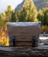 Load image into Gallery viewer, Tamrac Frontier 16