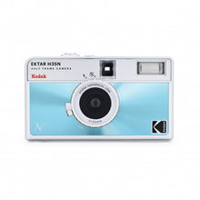 Cargar imagen en el visor de la galería, Kodak Ektar H35N Half Frame 35mm Camera w/ 22mm Lens F/8 and Flash - Blue