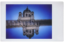 Laden Sie das Bild in den Galerie-Viewer, Lomo’Instant Automat Camera &amp; Lenses South Beach Edition