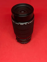 Load image into Gallery viewer, Canon 75-200mm F/4.5 Macro FD