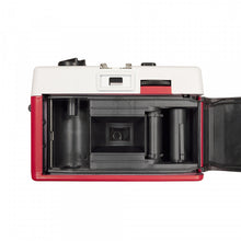 将图片加载到图库查看器，Holga 135BC 35mm Film Camera - Black and Red