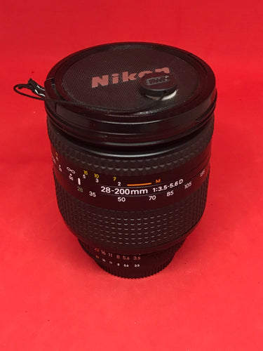 Nikon AF Nikkor 28-200mm F/3.5-5.6 D IF (Not for N8008S) Autofocus Lens