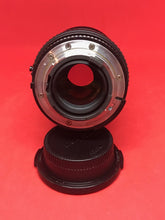 将图片加载到图库查看器，Nikon AF Nikkor 70-210mm F/4 Macro Autofocus Lens