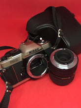 将图片加载到图库查看器，Nikon FM10 Outfit with Nikkor 35-70mm f/3.5-4.8 Zoom Lens
