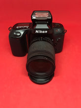 将图片加载到图库查看器，Nikon N70 with Nikon 28-80mm f/3.5-5.6D Zoom Lems