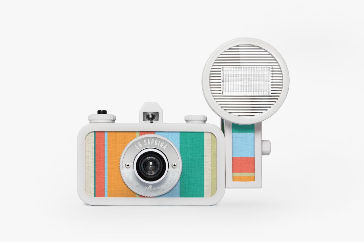 La Sardina Camera & Flash Acapulco Caleta – Lincoln Camera Shop
