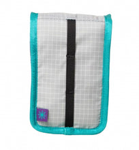 Cargar imagen en el visor de la galería, Moment Long Weekend Camera Pouch - Cosmic Purple