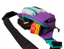 Cargar imagen en el visor de la galería, Moment Long Weekend Monterey Sling Bag - Cosmic Purple